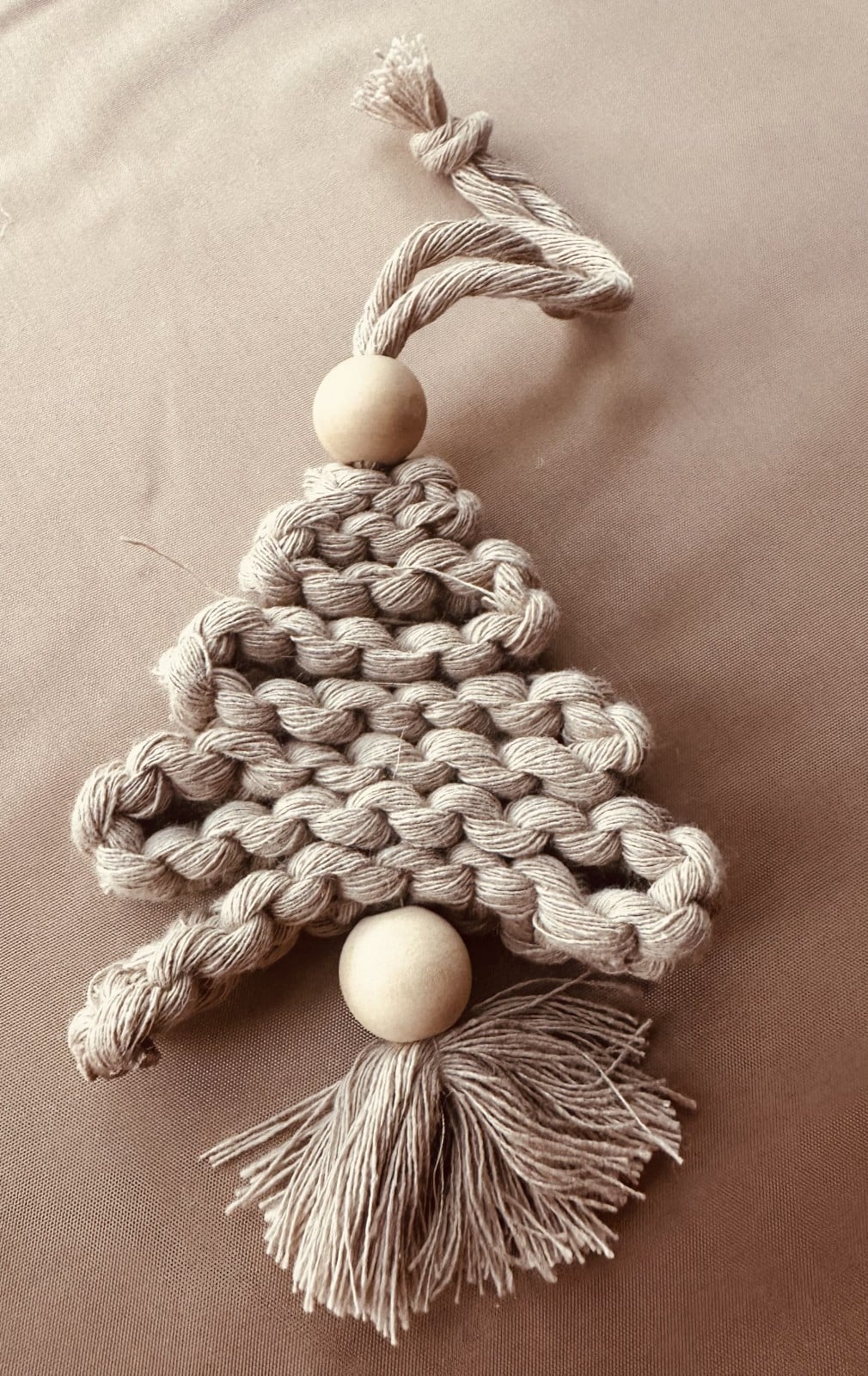 Kerstboom van macramé – handgemaakte kerstdecoratie - 151260 Kerstboom van macramé – handgemaakte kerstdecoratie