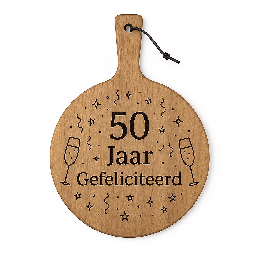Ronde houten borrelplank met handvat Ø29,5 cm – Gravure 50 jaar Ge… - 97318 Ronde houten borrelplank met handvat Ø29,5 cm – Gravure 50 jaar Gefeliciteerd – Cadeau verjaardag of jubileum