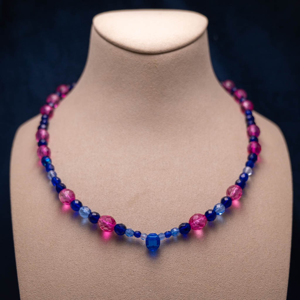 Ketting van roze en blauwe facetkralen - 106329 Ketting van roze en blauwe facetkralen