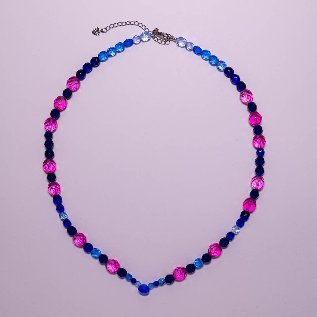 Ketting van roze en blauwe facetkralen - 106332 Ketting van roze en blauwe facetkralen