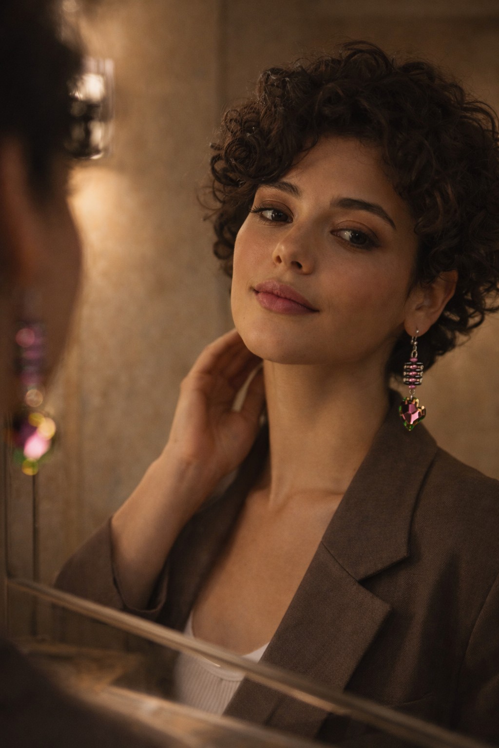 Stralend & Vrolijk, roze oorbellen met kristallen hartjes, perfect voor Valentijns dag