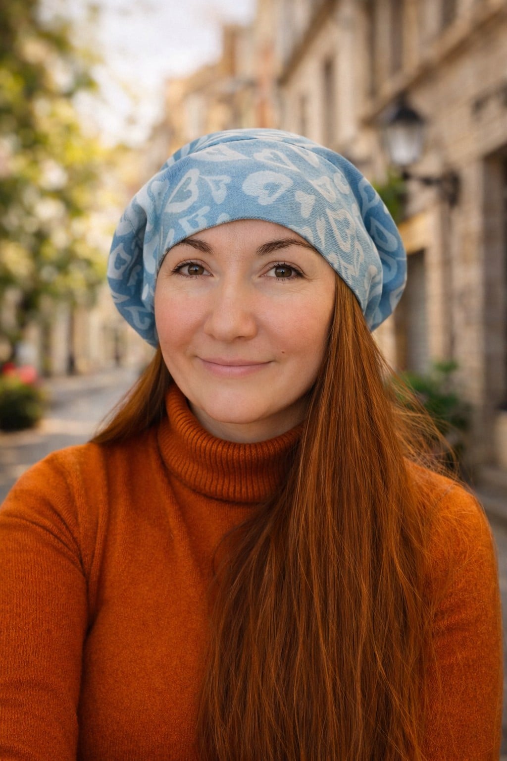 Denim baret met hartjesprint