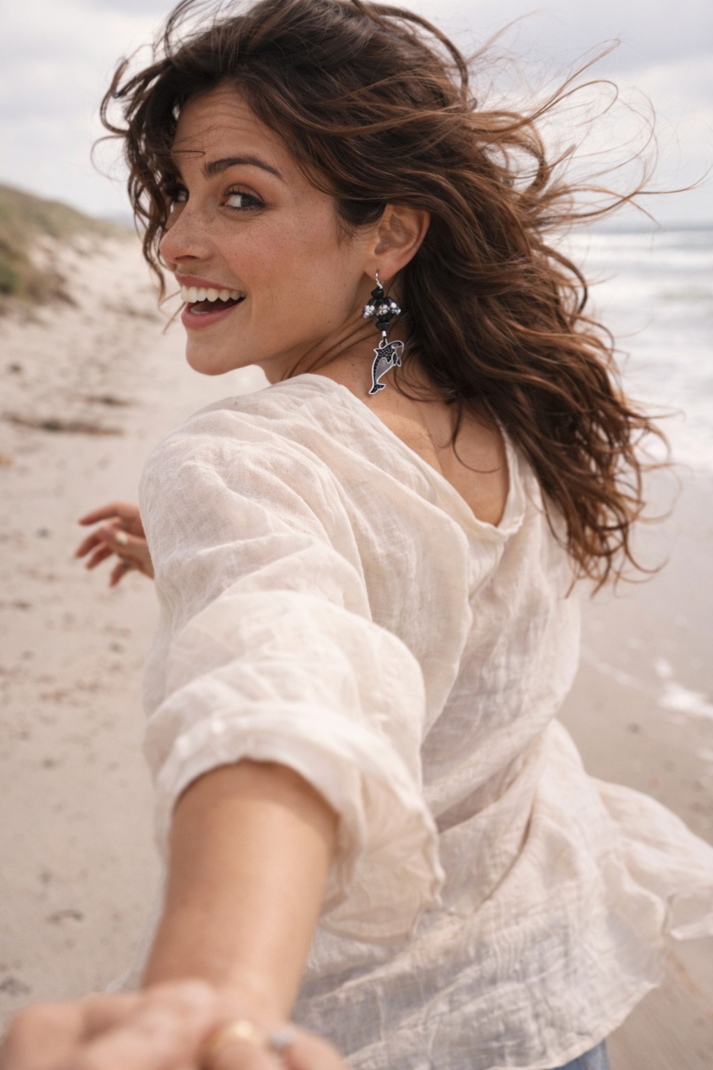 Krachtig & Mysterieus, orca oorbellen met Swarovski en handgemaakt kralenwerk