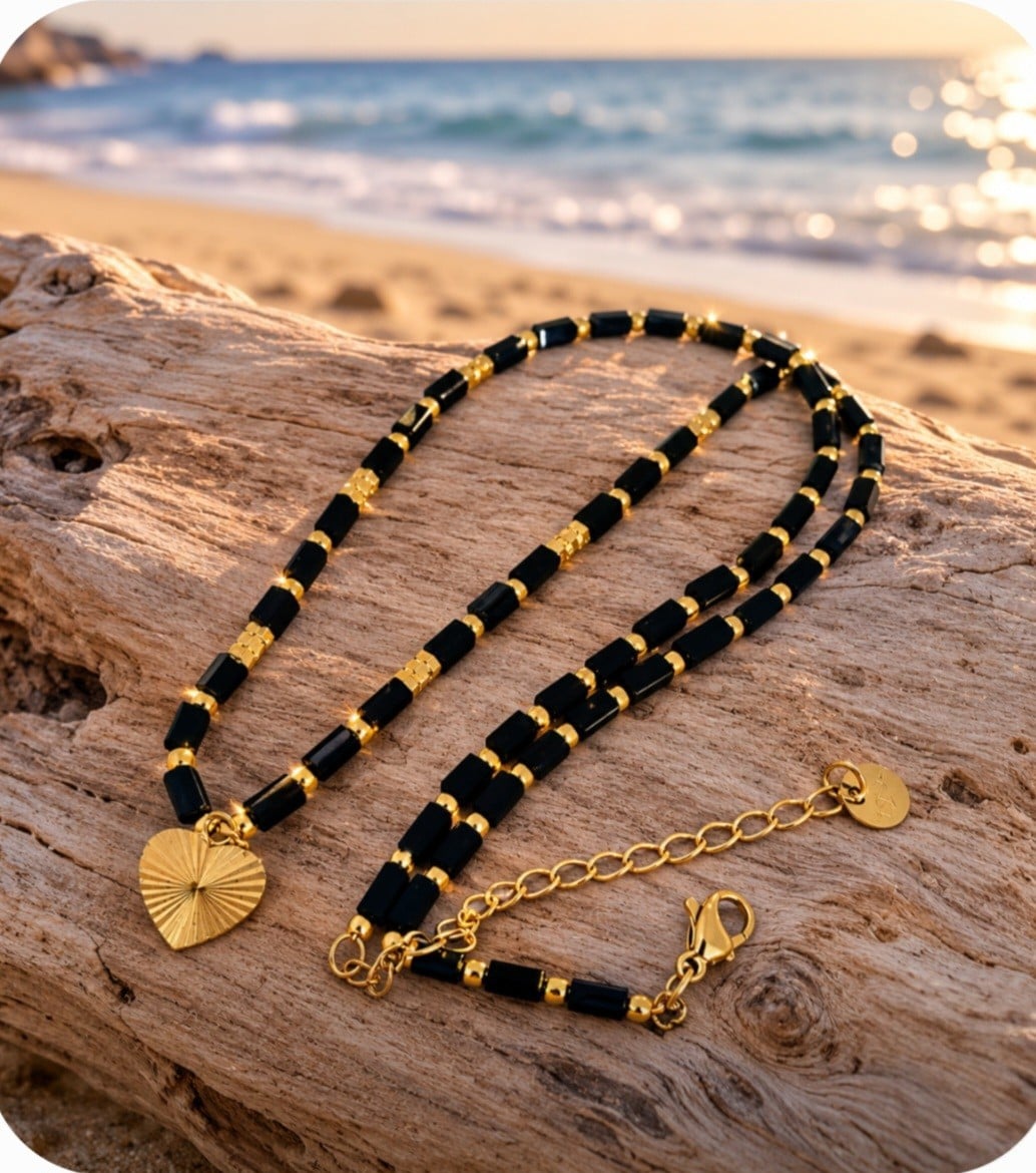 Elegante ketting met zwarte Agaat & hart – RVS 16K verguld