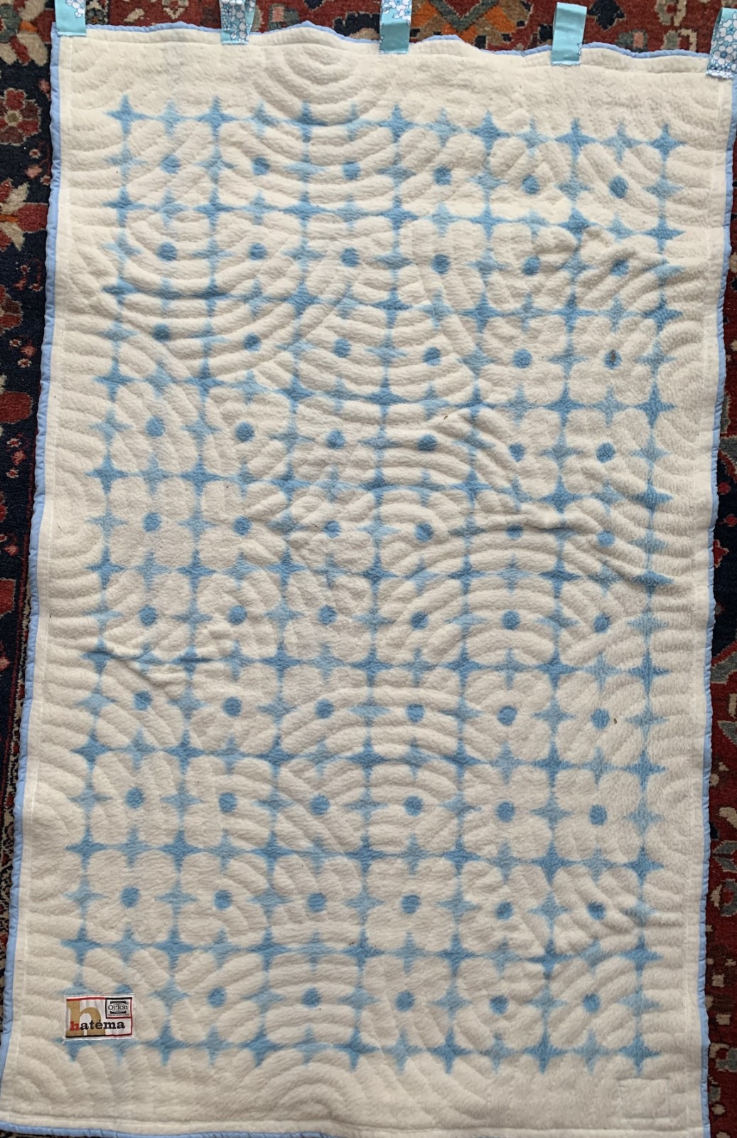 Mooi lichtblauw patchword (wand) kleed