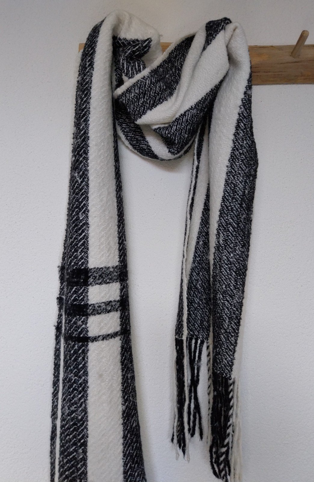 Handgeweven klassieke shawl – Tijdloos & Uniek