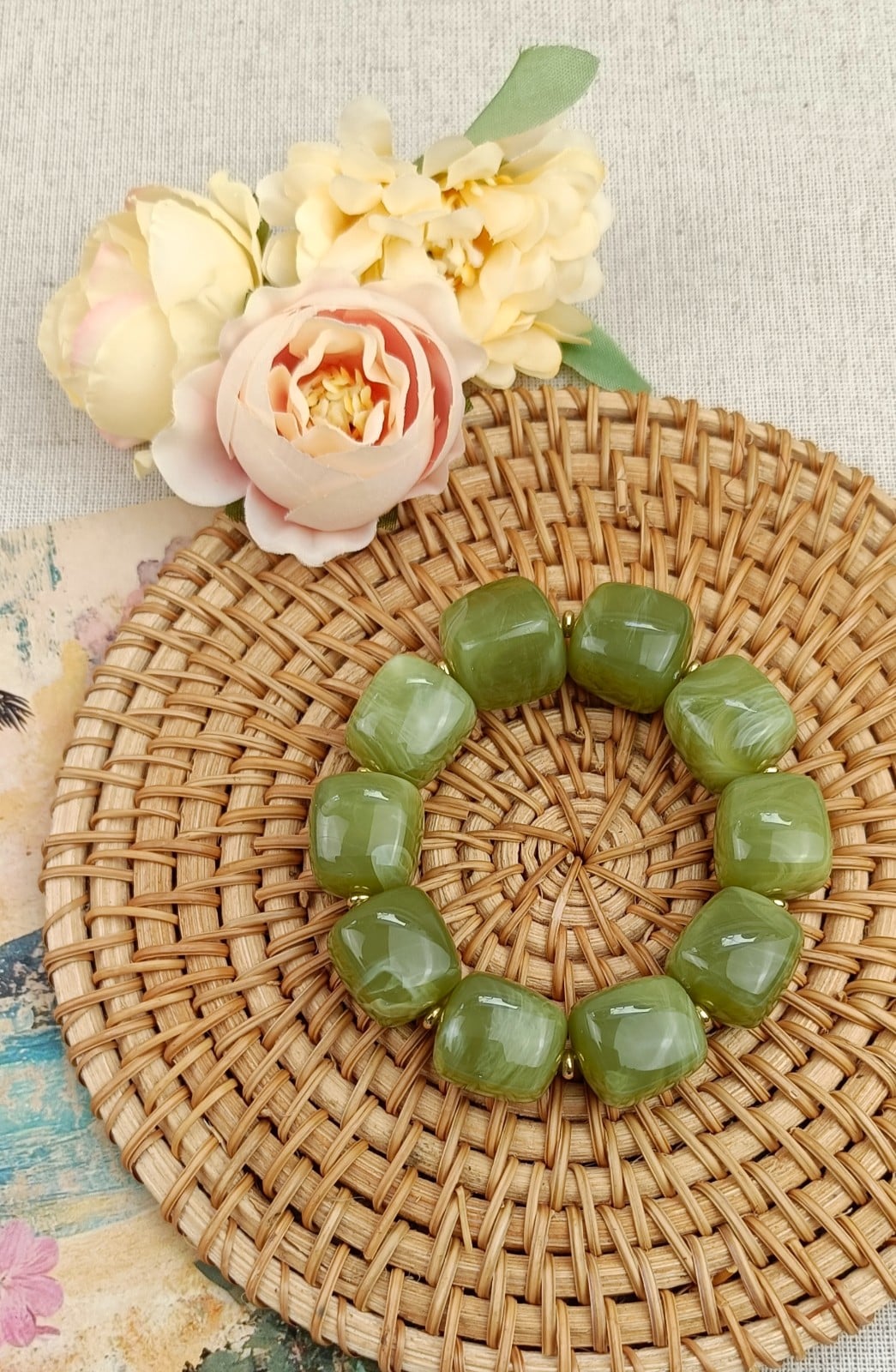 Trendy armbanden met nuggetkralen van acryl