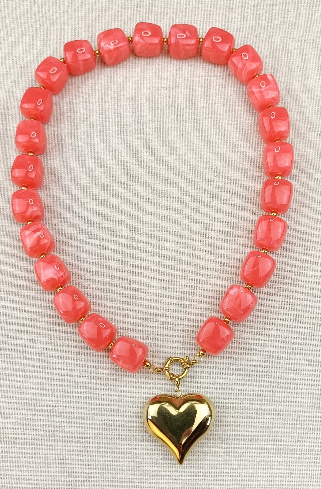 Statement ketting acryl koraal kleur voor dames