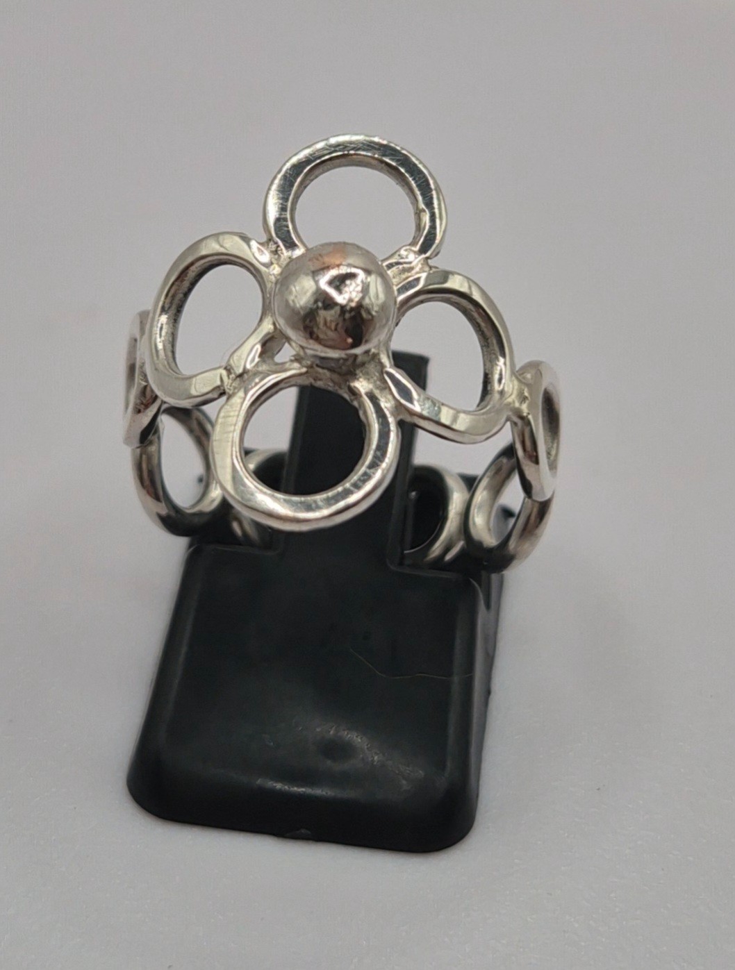 Zilveren bloemen ring