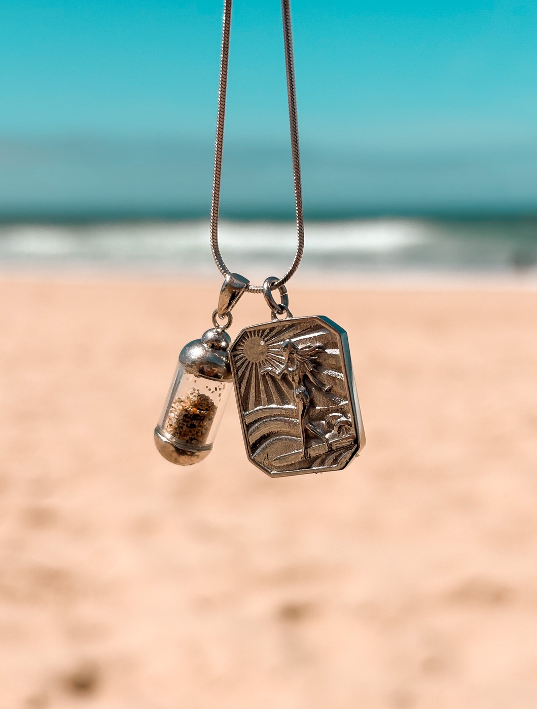 Laguna Beach Pendant Surfgirl Ketting Zilver