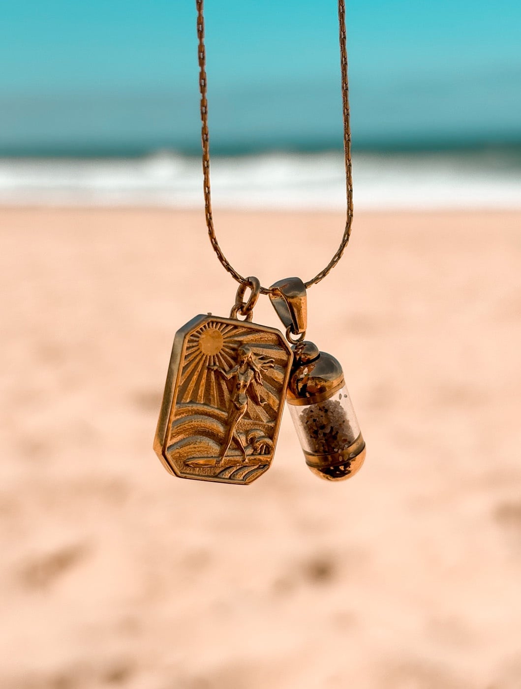 Laguna Beach Pendant Surfgirl Ketting Goud