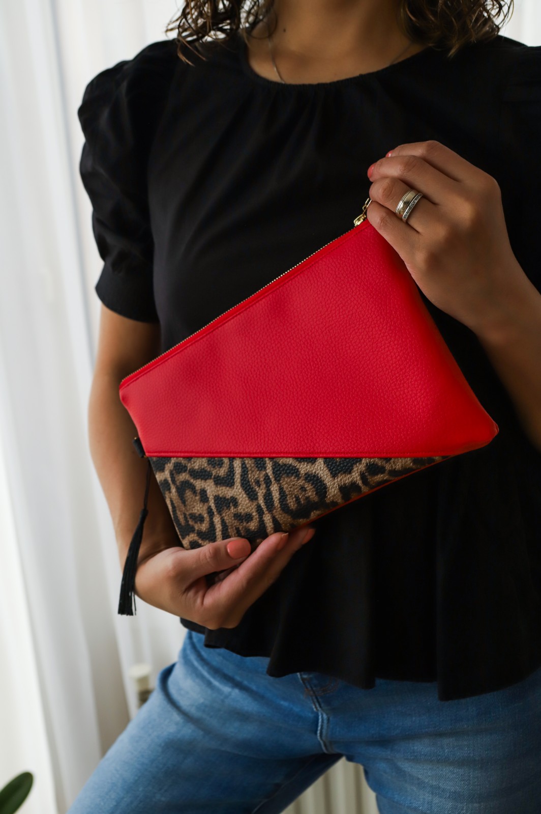 Clutch Cheetah Print - 46095.jpeg Clutch Cheetah Print