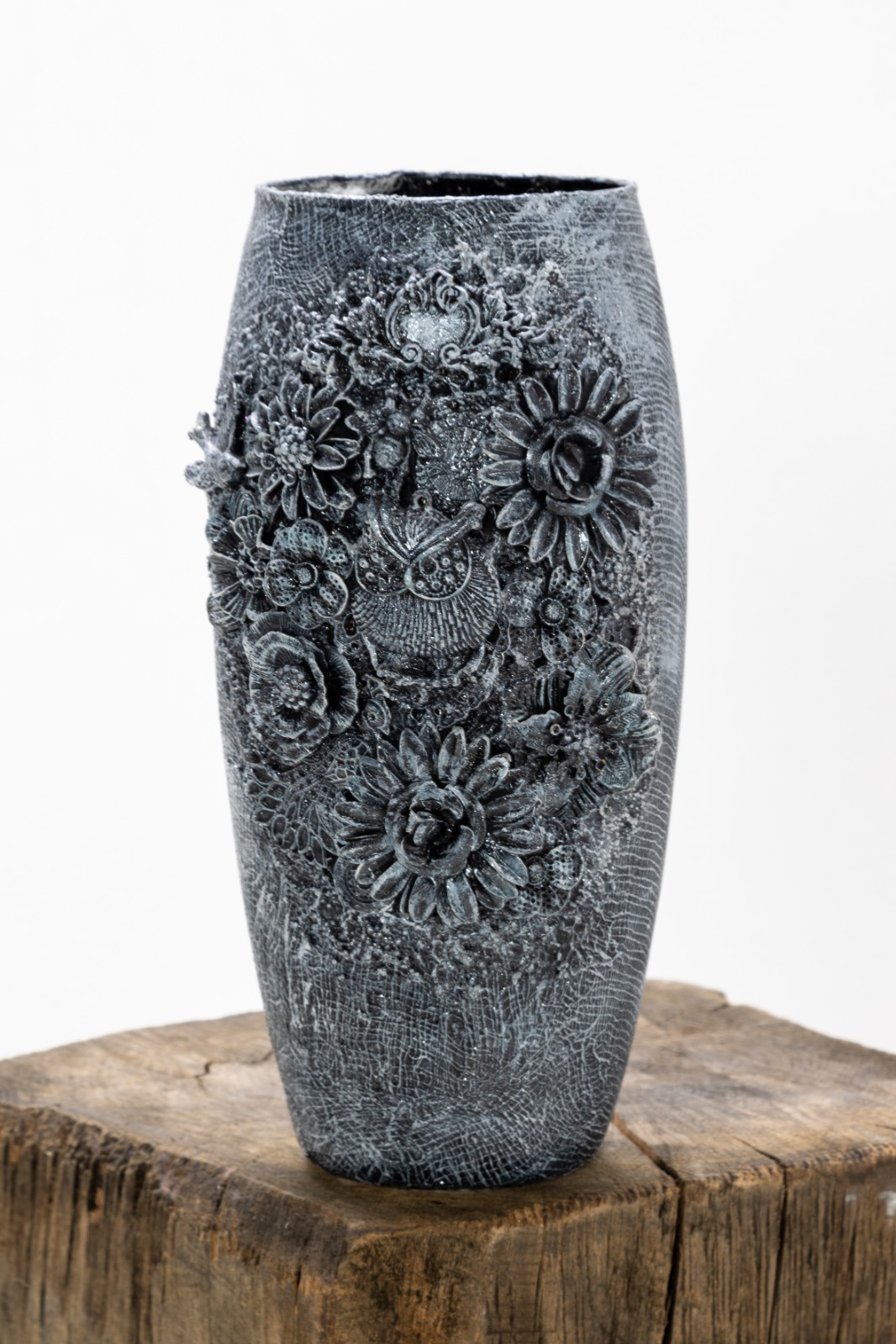 Shades of Grey Vaas - 48867.jpeg Shades of Grey Vaas