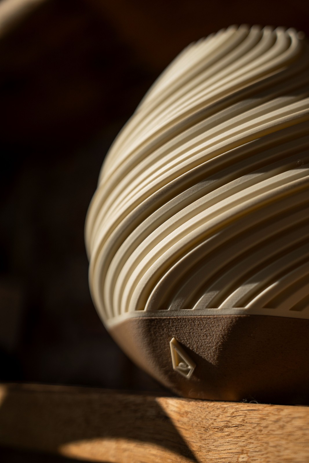 Wulk - Witte Duurzame Tafellamp