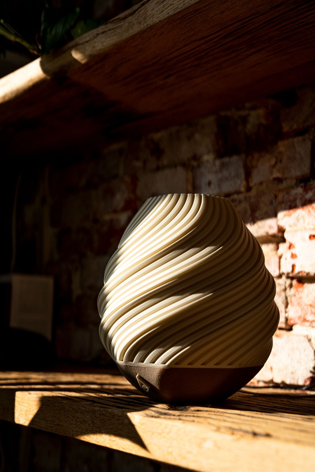 Wulk - Witte Duurzame Tafellamp