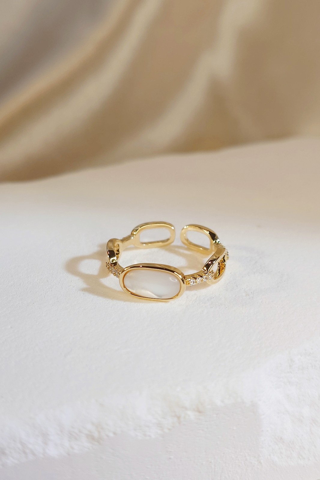 14K Vergulde Verstelbare Ring met Synthetic Cat's Eye en Zirkonia