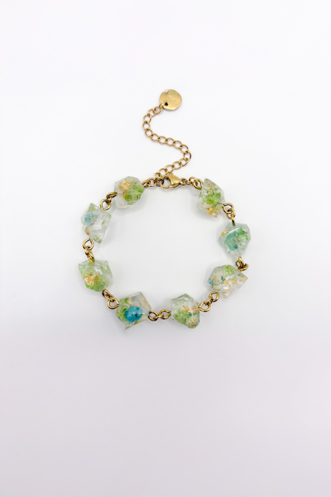 Armband met Kristalvormige Hangers Gevuld met Echt Gipskruid uit Luxemburg (Forgotten Gardens)