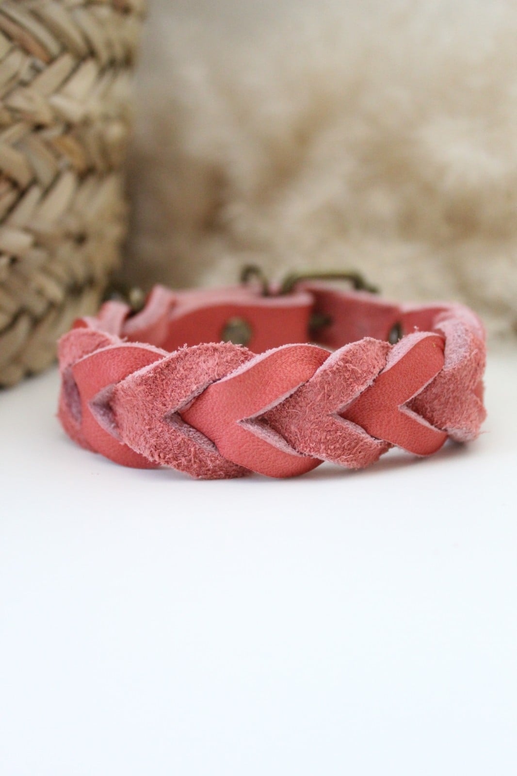 Koraal Vetleer Halsband | Robuuste vlecht | Maat XS 23-27 cm - 130252 Koraal Vetleer Halsband | Robuuste vlecht | Maat XS 23-27 cm
