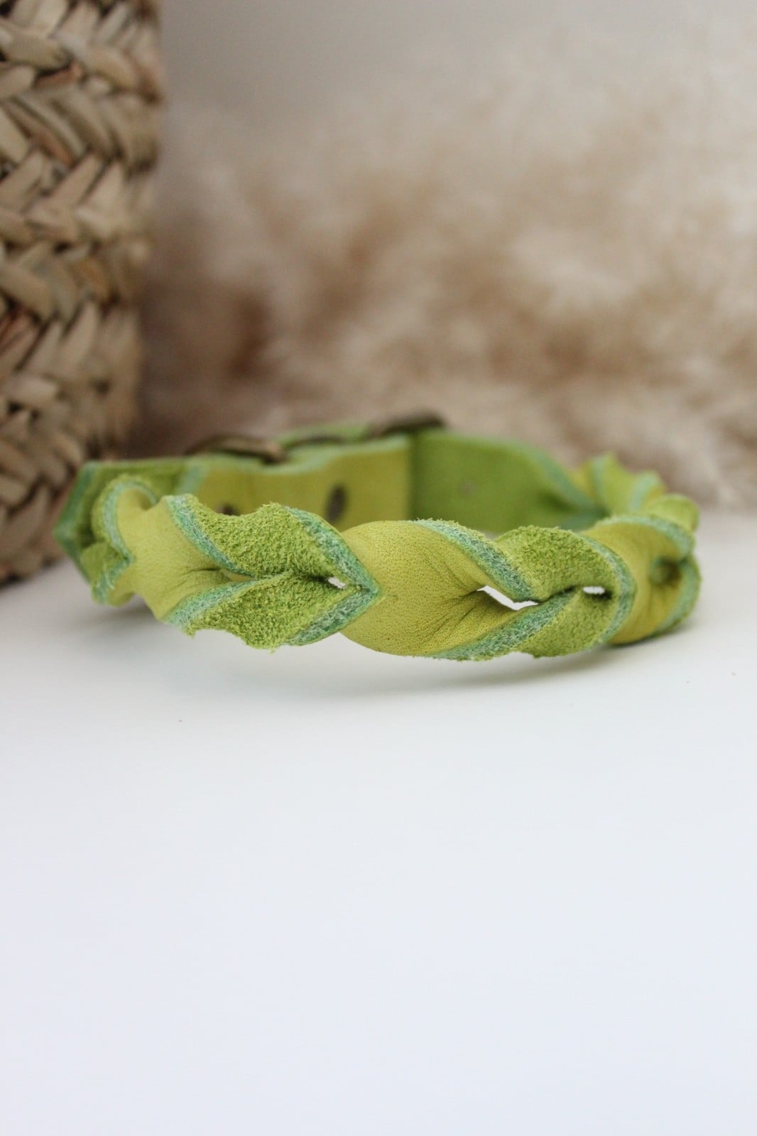 Lime Vetleer Halsband | Subtiele vlecht | Maat S 27-34 cm - 130253 Lime Vetleer Halsband | Subtiele vlecht | Maat S 27-34 cm