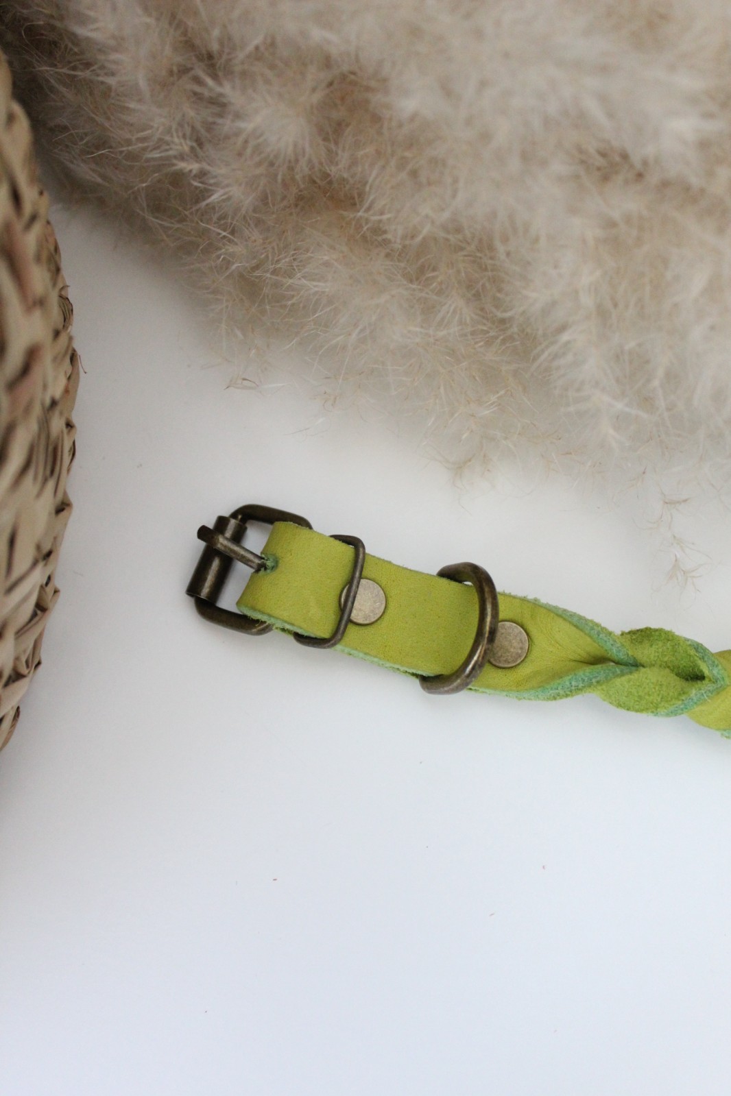 Lime Vetleer Halsband | Subtiele vlecht | Maat S 27-34 cm - 130256 Lime Vetleer Halsband | Subtiele vlecht | Maat S 27-34 cm