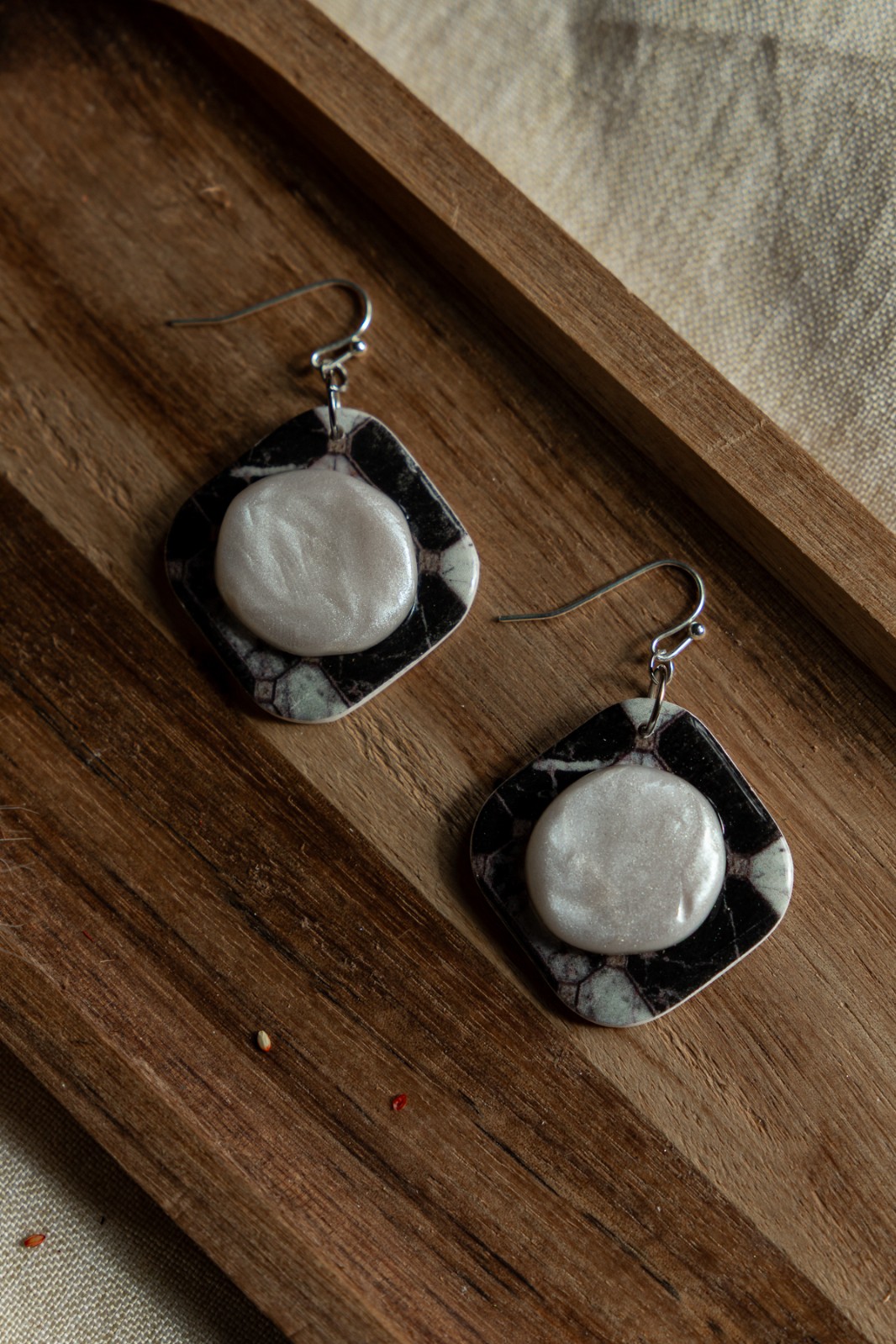 Oorbellen | Parelmoer Stone - 128007 Oorbellen | Parelmoer Stone