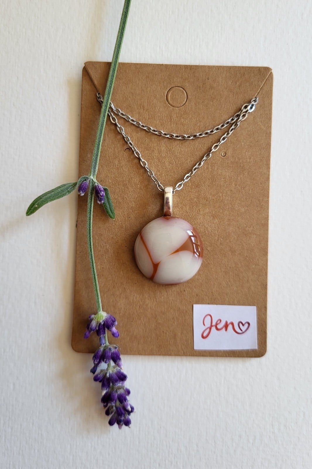 RVS ketting met uniek "Terracotta en Creme" glas hanger