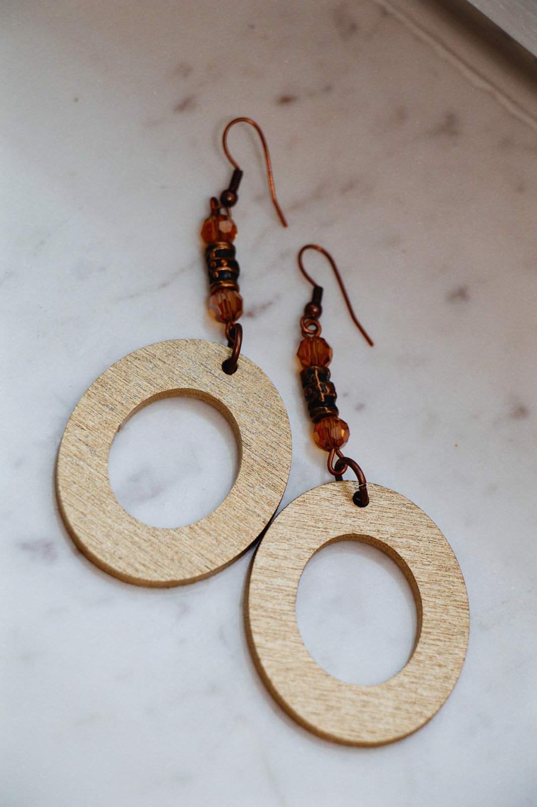 Houten oorbellen bruin