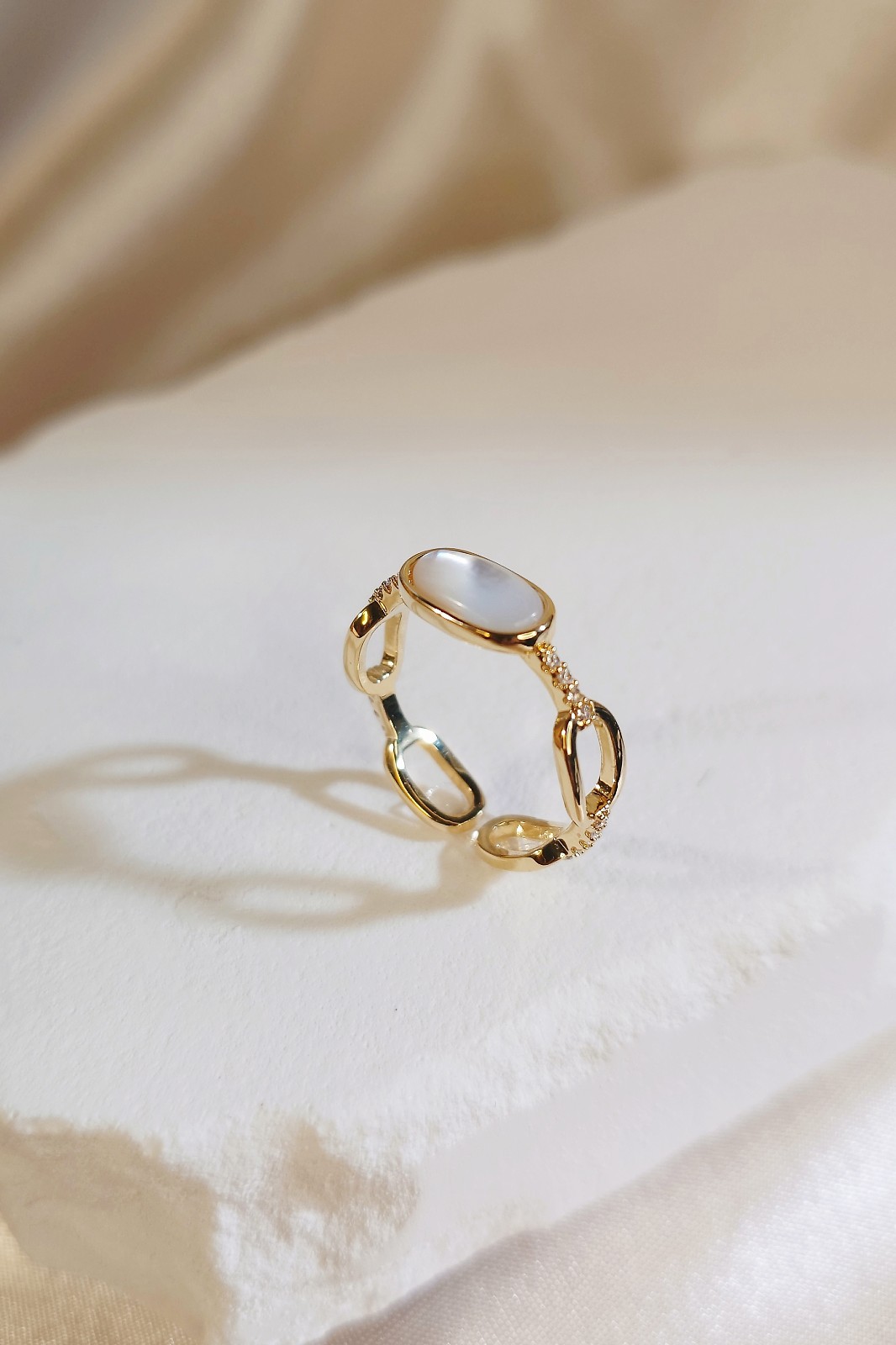 14K Vergulde Verstelbare Ring met Synthetic Cat's Eye en Zirkonia