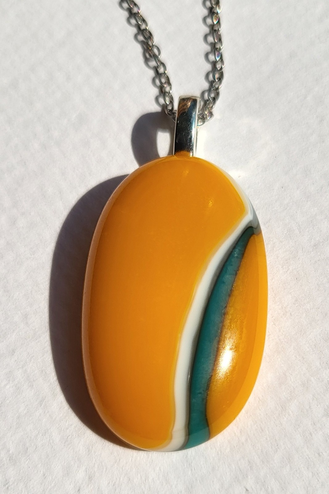 RVS ketting met uniek "Golden Tide 004" glasfusing hanger