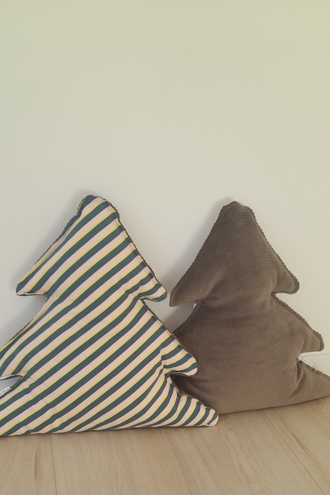 Cozy stoffen kerstboom kussen