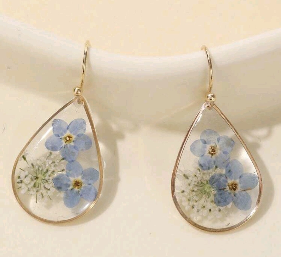 " vergeet me nietje" resin oorbellen - 109498 " vergeet me nietje" resin oorbellen