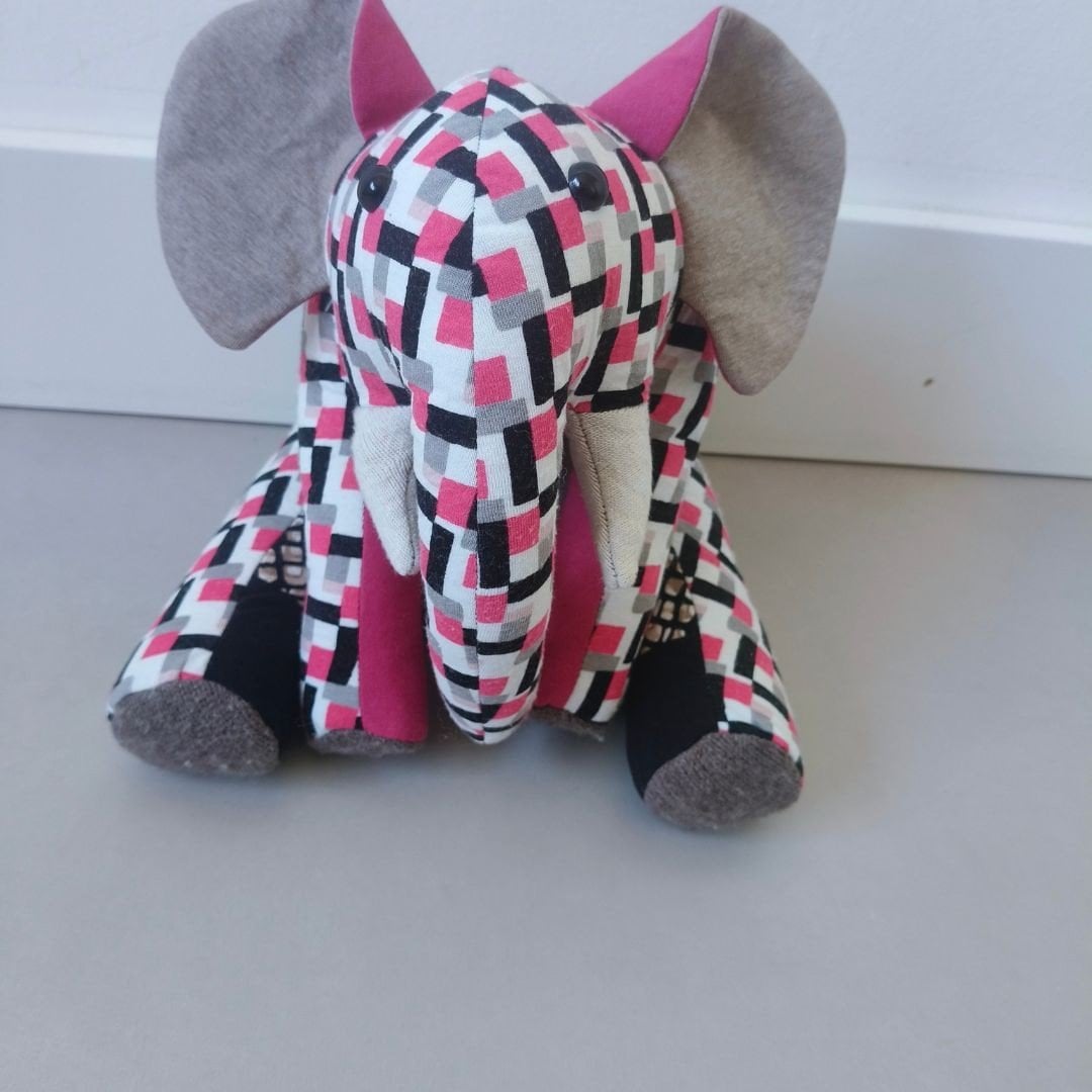 Herinneringsolifant van kleding van dierbare kleding