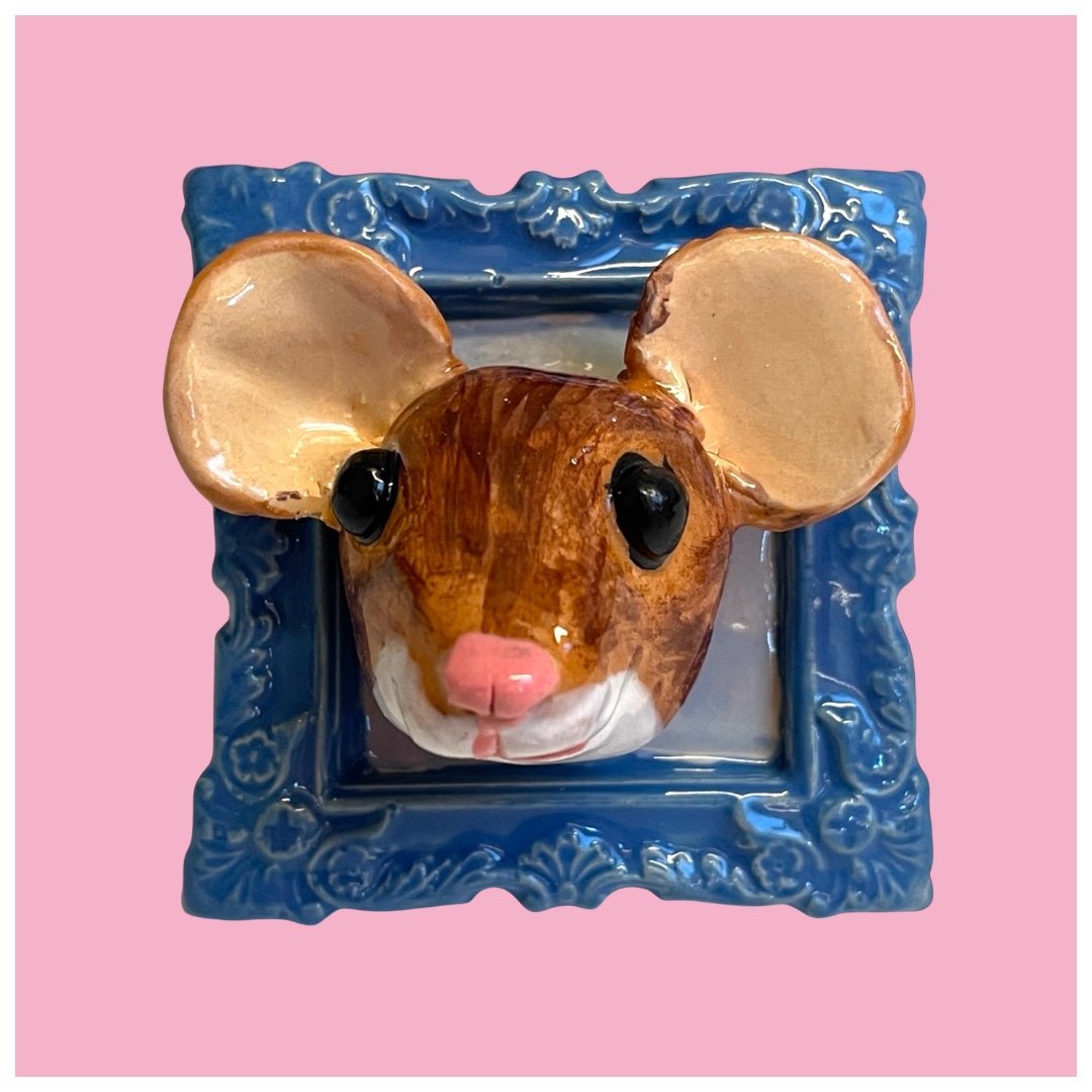 Schilderijtje van keramiek Morris Muis