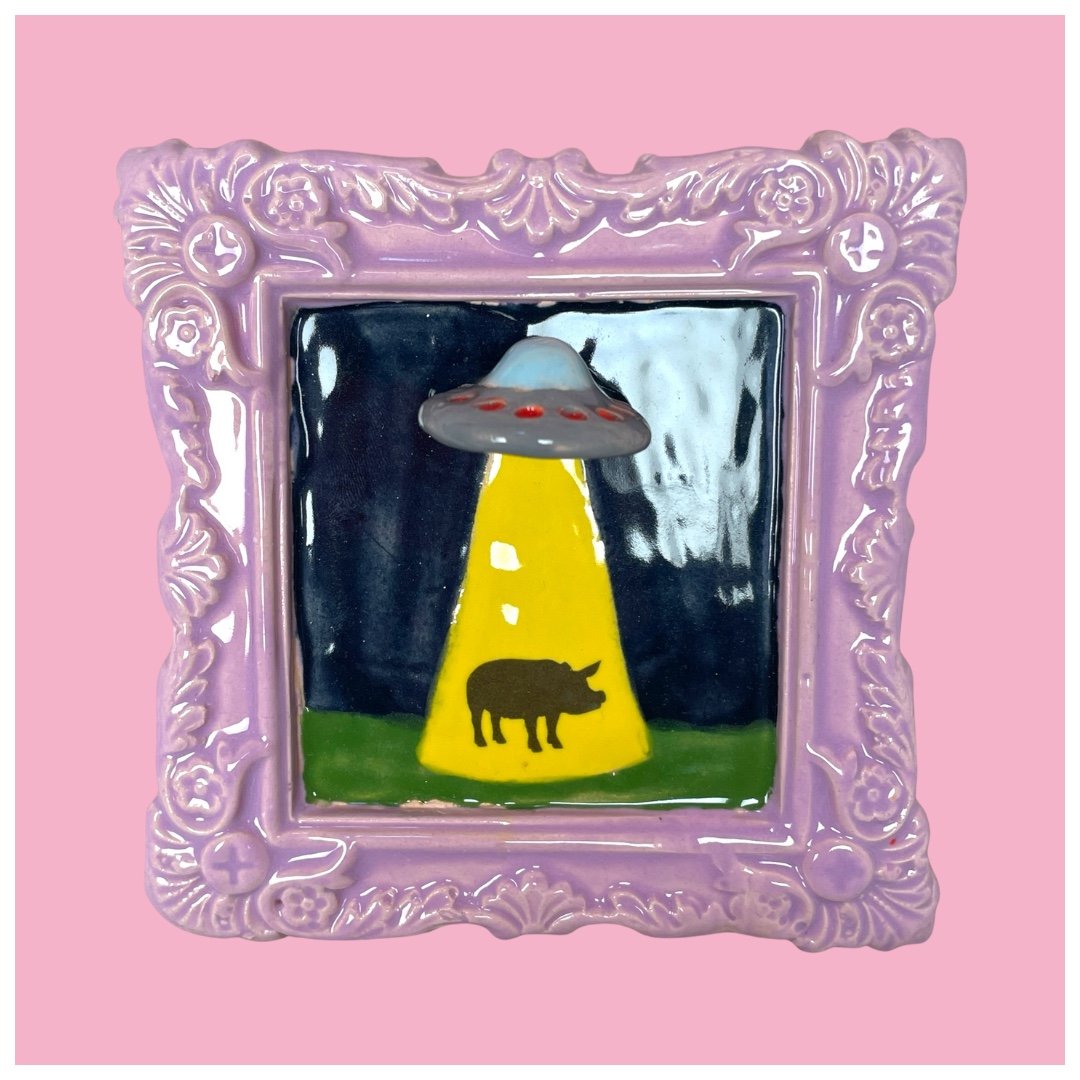 Schilderijtje van keramiek varkens naar Mars - 97564 Schilderijtje van keramiek varkens naar Mars