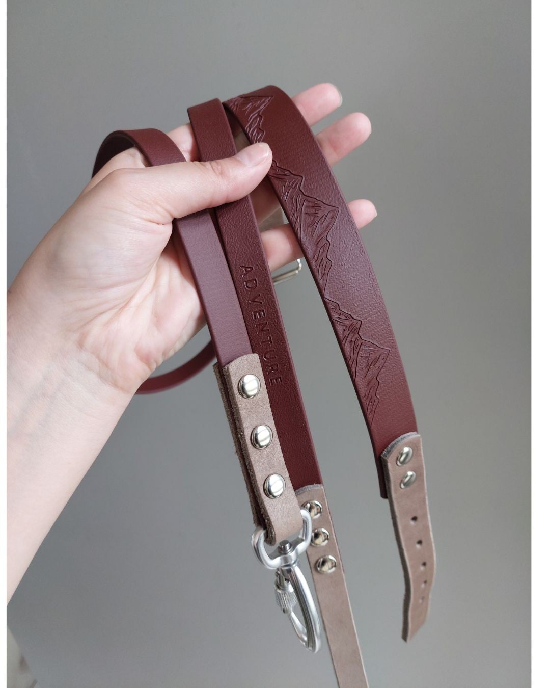 Luxe leren en Biothane honden riem en halsband set, handgemaakt met unieke eigen bergjes print