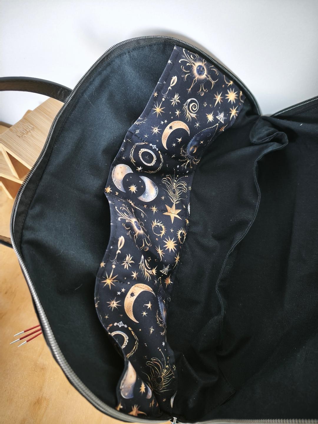 Handgemaakte kunstleren tas met schedelprint – stoer & praktisch - breitas - breimand