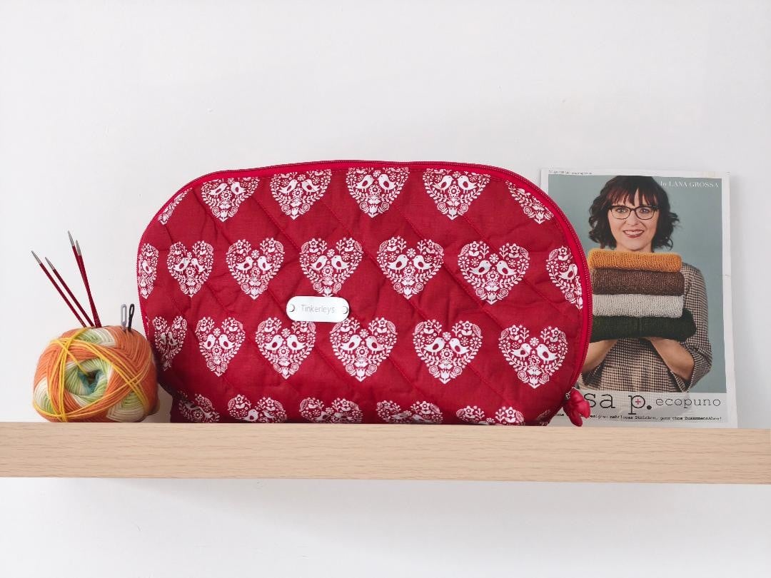 Handgemaakte brei- en haaktas – rood met fijne bloemen - 124075 Handgemaakte brei- en haaktas – rood met fijne bloemen