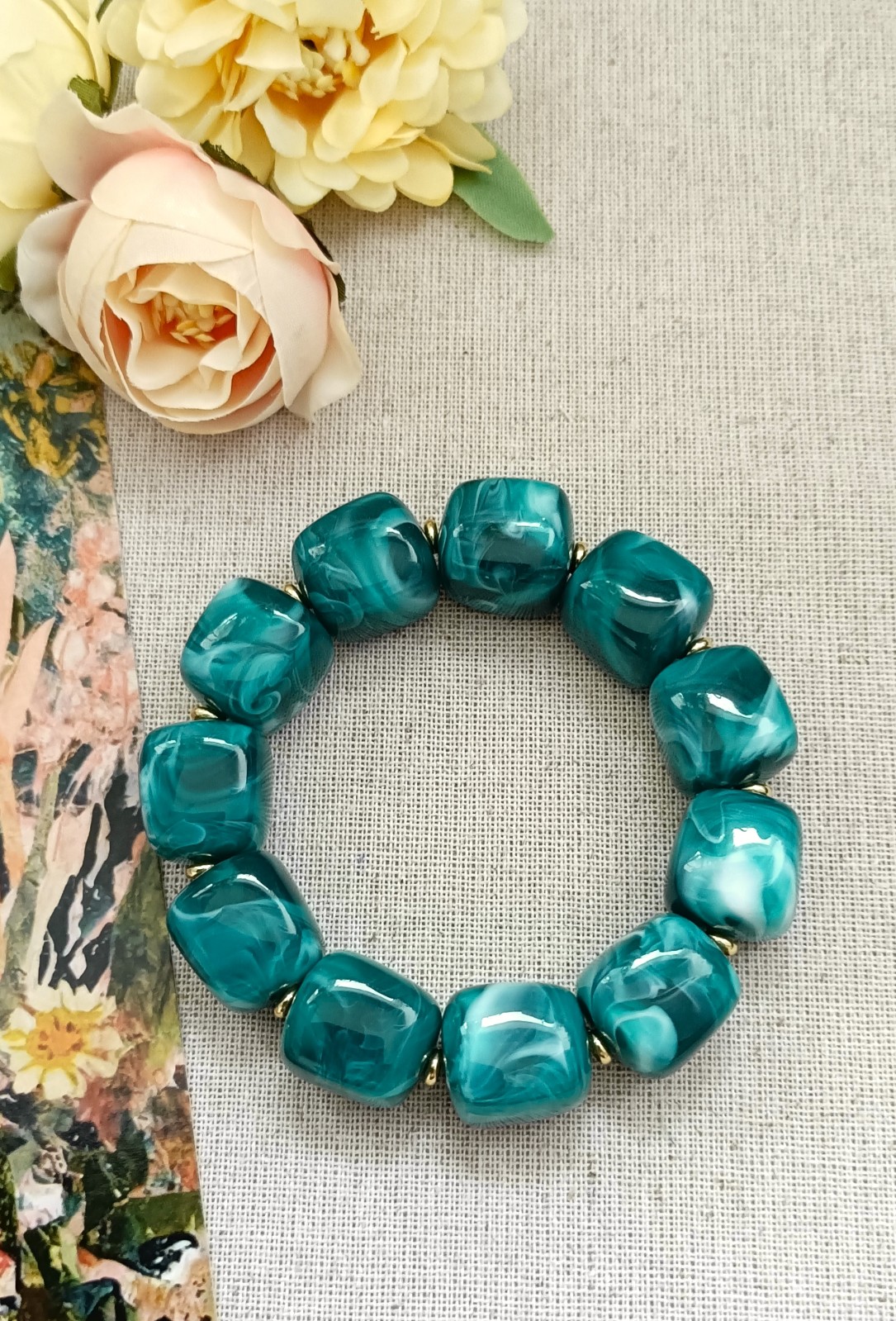 Trendy armbanden met nuggetkralen van acryl