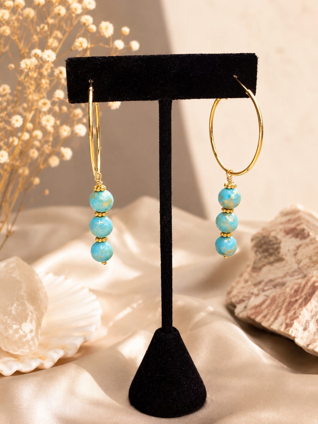 Creolen met turquoise jade kralen - uniek en handgemaakt - 129283 Creolen met turquoise jade kralen - uniek en handgemaakt