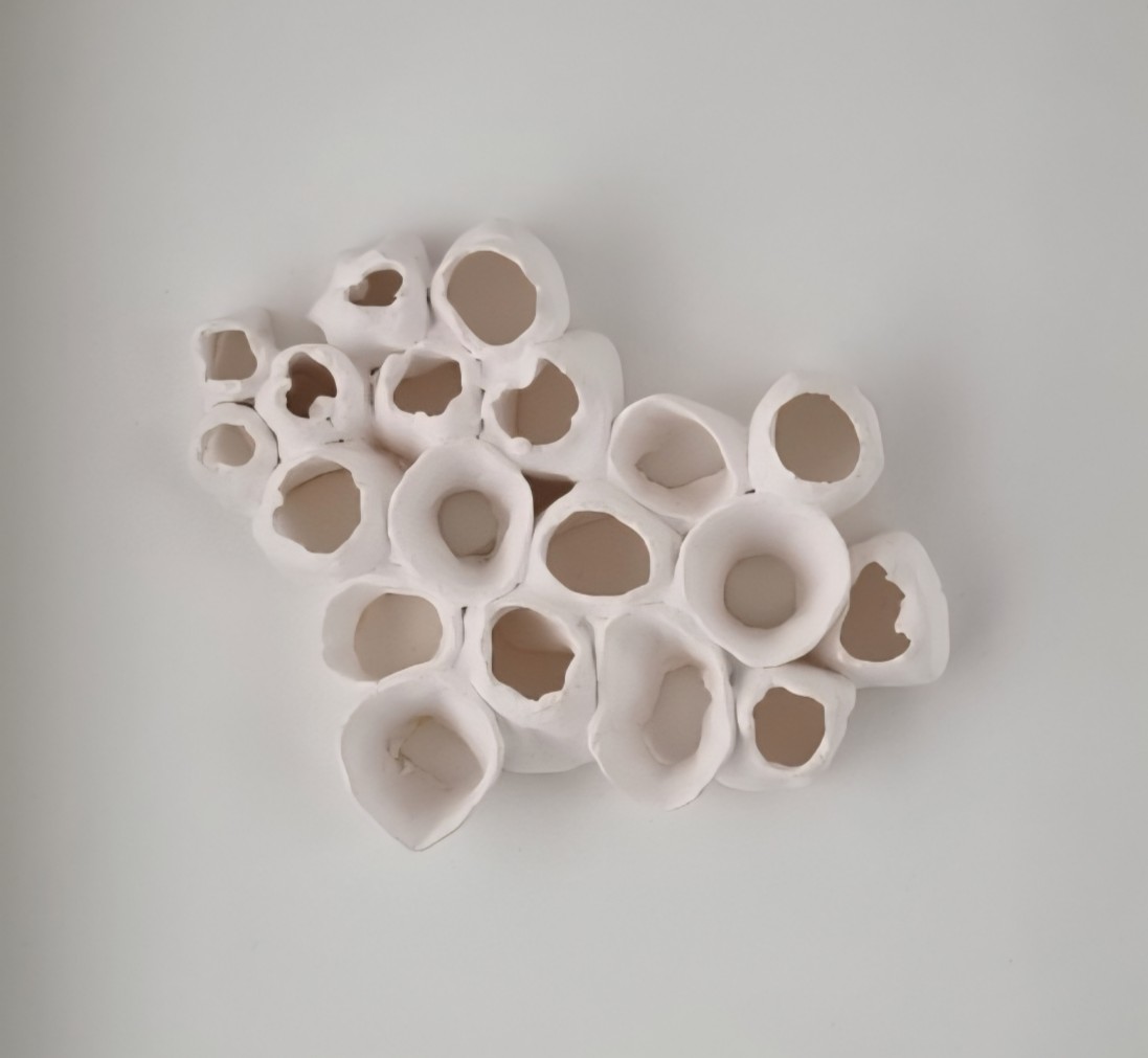 Porseleinen object in een baklijst 25x25cm - 101194 Porseleinen object in een baklijst 25x25cm