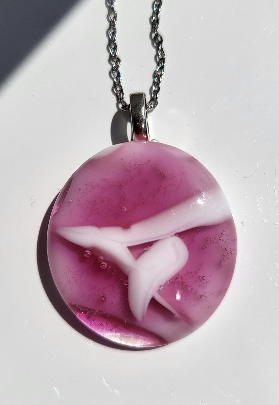 Uniek "cherry blossom" glasfusing hanger - 139774 RVS Ketting met uniek "kersenbloesem" glas hanger