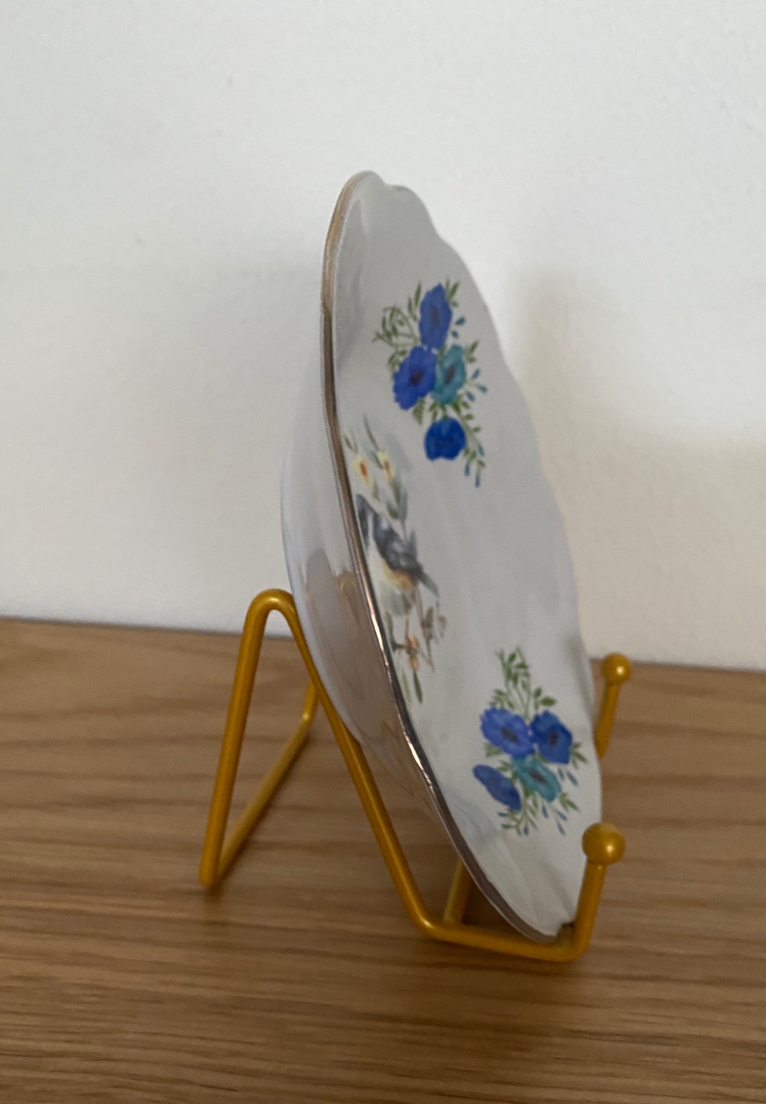 Vogeltjes op bloembordje