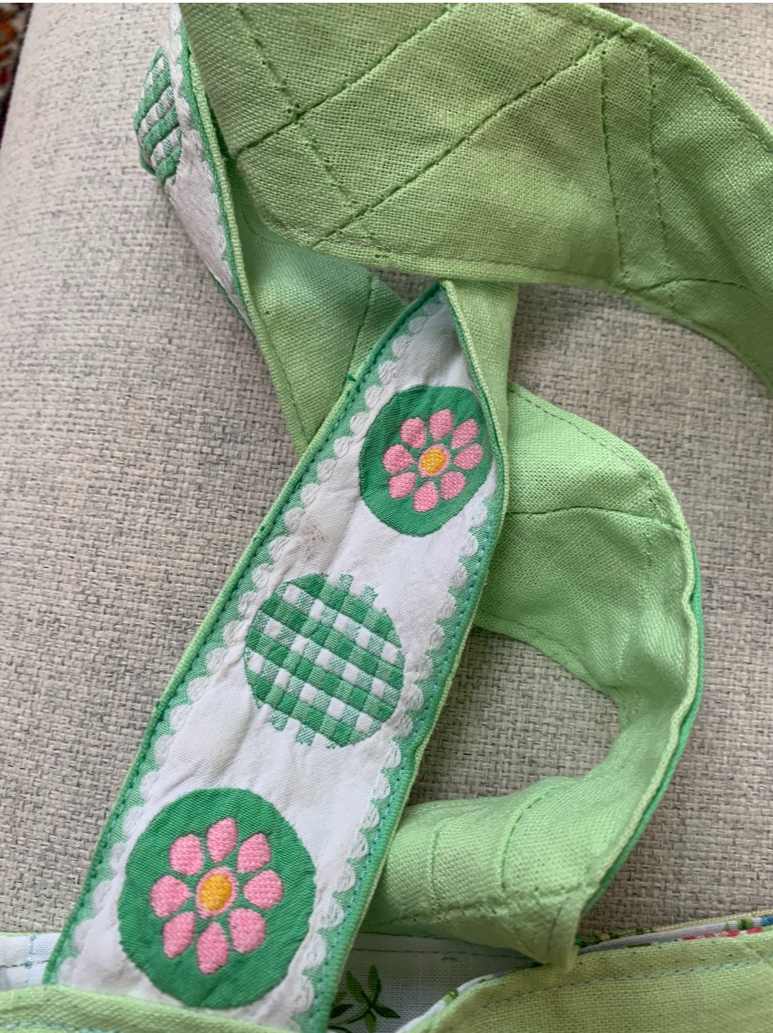 Groene Totebag van vintage stoffen en geborduurde molen - 135982 Groene Totebag van vintage stoffen en geborduurde molen