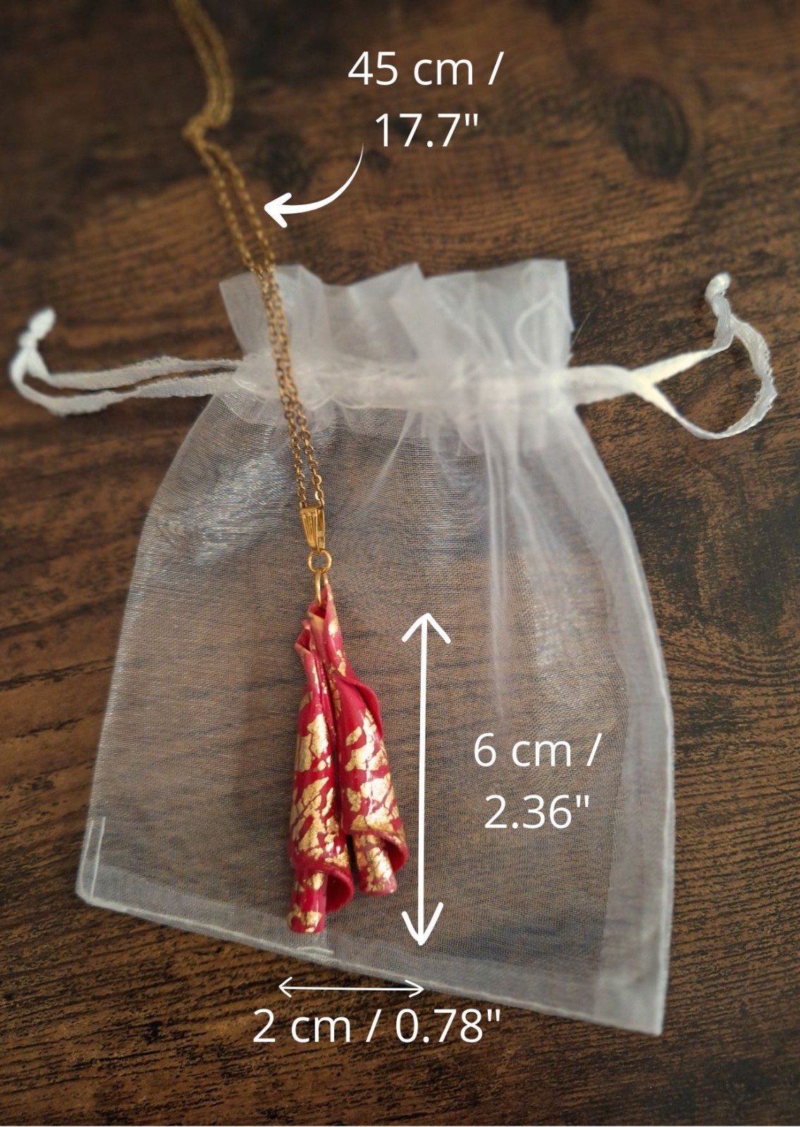 Rode statement hanger - handgemaakt sieraad - speciaal geschenk voor… - 135143 Rode statement hanger - handgemaakt sieraad - speciaal geschenk voor haar - artisanale hanger - unieke juwelen - "Harmony"