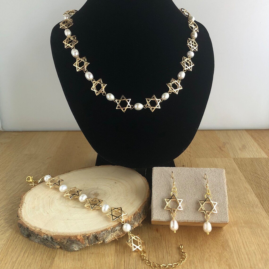 Herinnering & Hoop, Sieradenset van ketting, armband en oorbellen met Davidster en parels