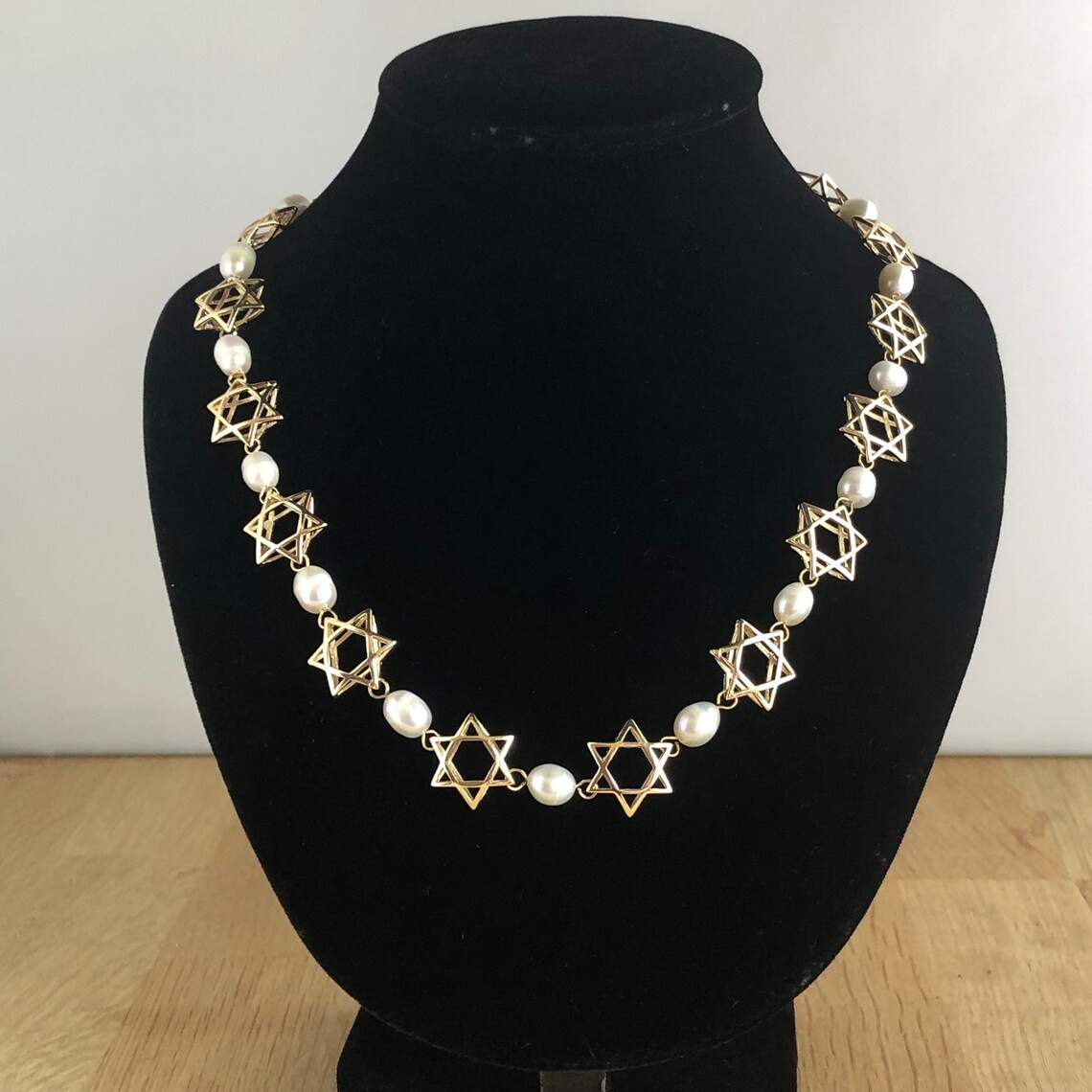 Herinnering & Hoop, Sieradenset van ketting, armband en oorbellen met Davidster en parels