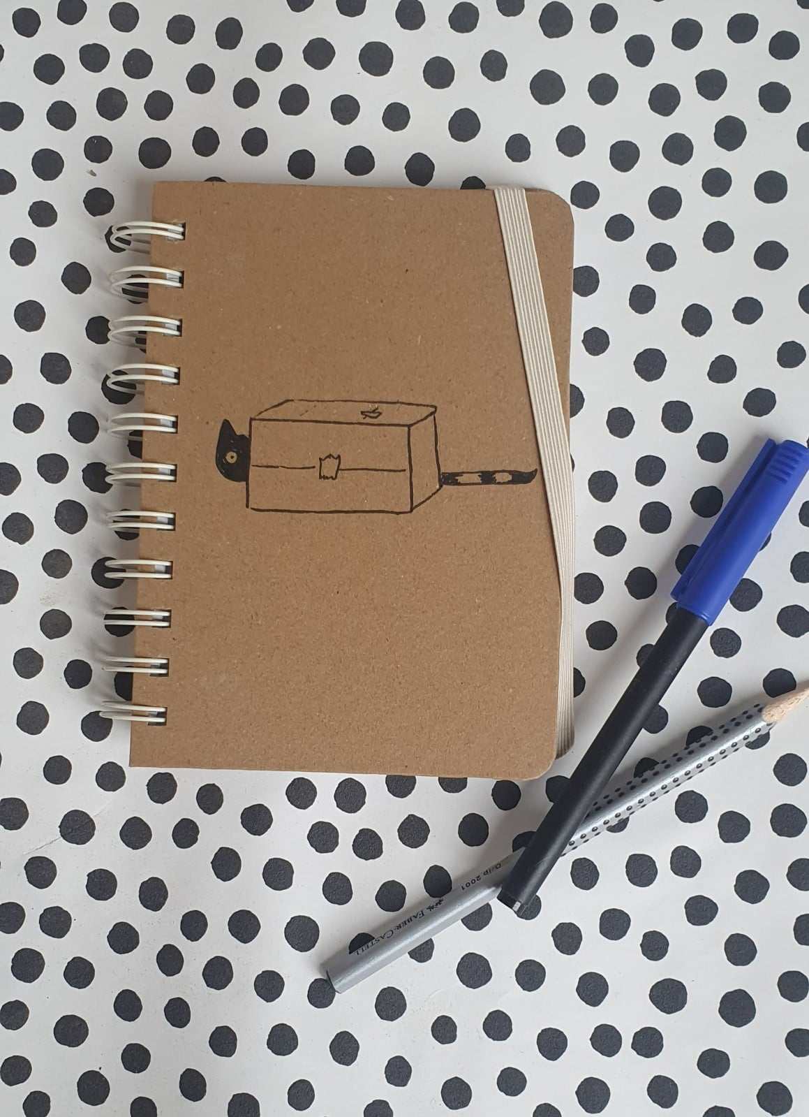 notiiteboekje, dagboek gelinieerd, met originele kattentekening (geen print)