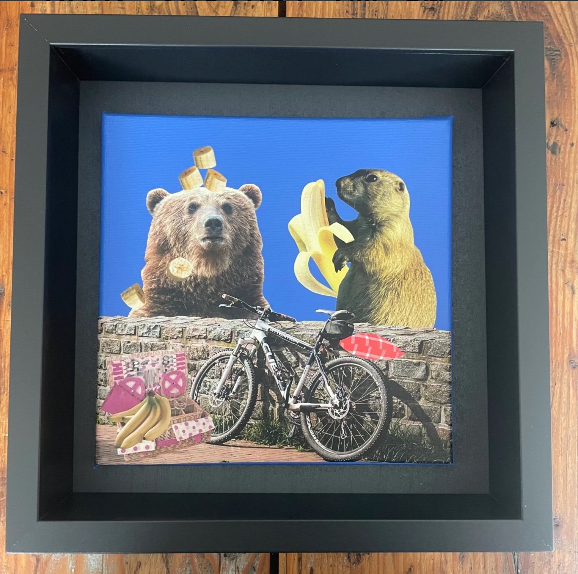 -banaantje en weer door- 20x20x1 cm handgeknipte collage op schilders… - 87825 -banaantje en weer door- 20x20x1 cm handgeknipte collage op schildersdoek