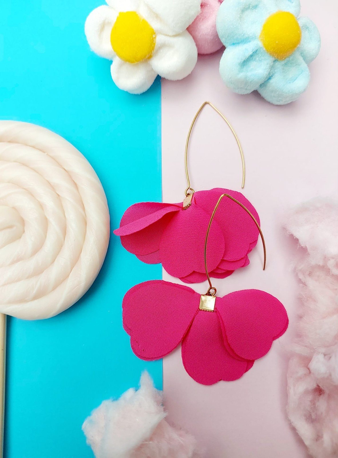 Tulip Petal Earrings - Cerise Pink - 58964.jpeg Tulp bloemblaadje oorbellen - fuchsia