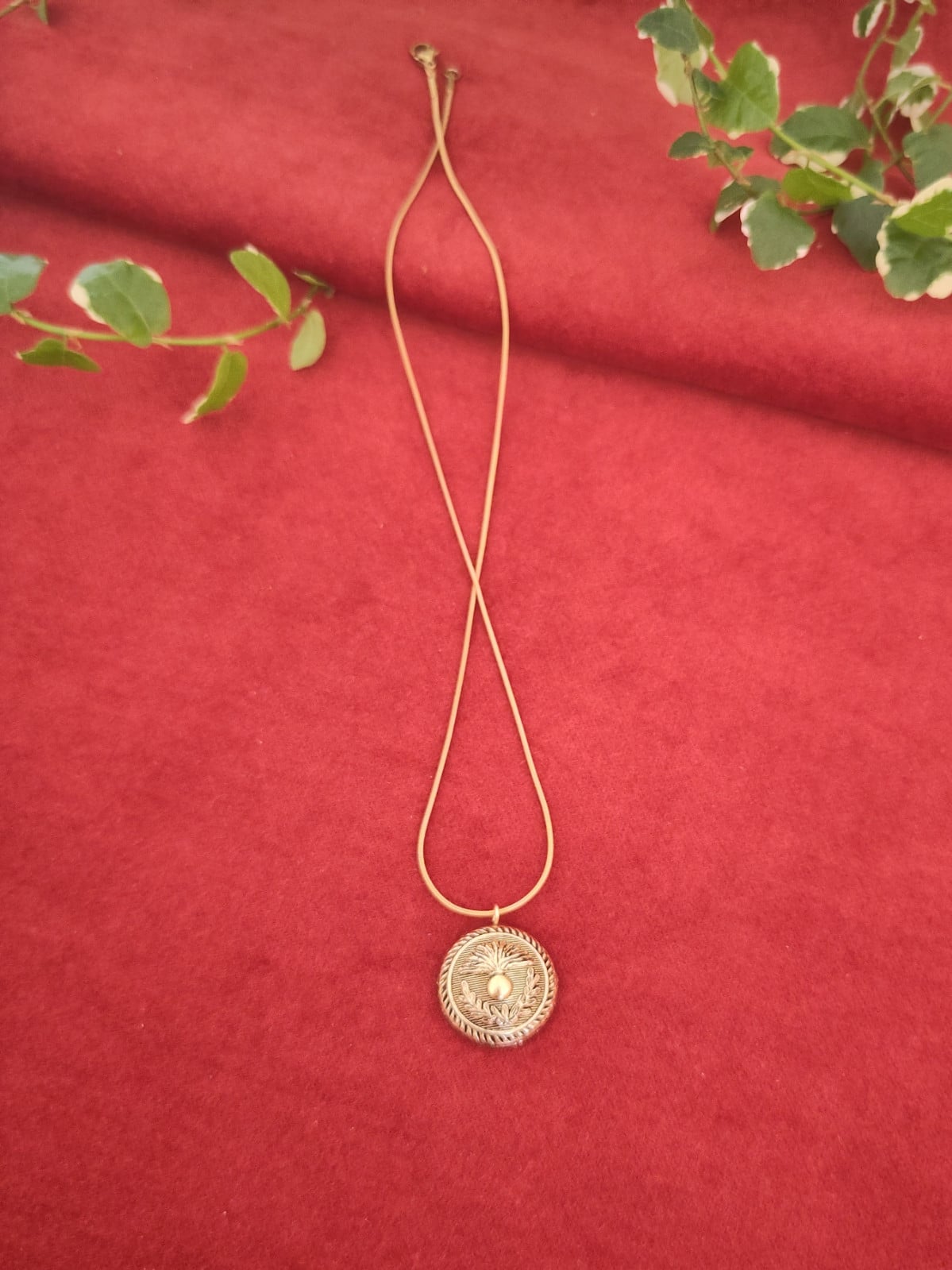 Ketting met een verhaal — ✿ — vintage knoop (ca. 1950–1960)